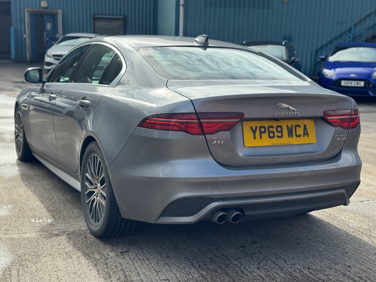 Used Jaguar XE 2019 for sale - 78043254: Photo 4