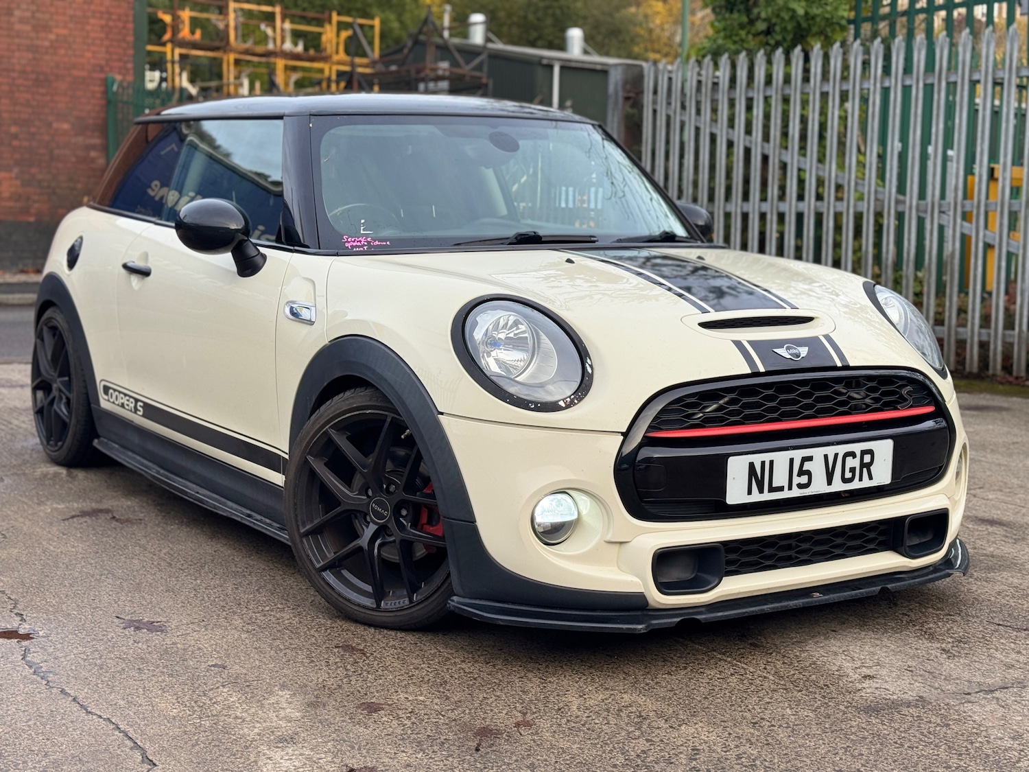 Used MINI Hatch 2015 for sale - 76405843: Photo 1