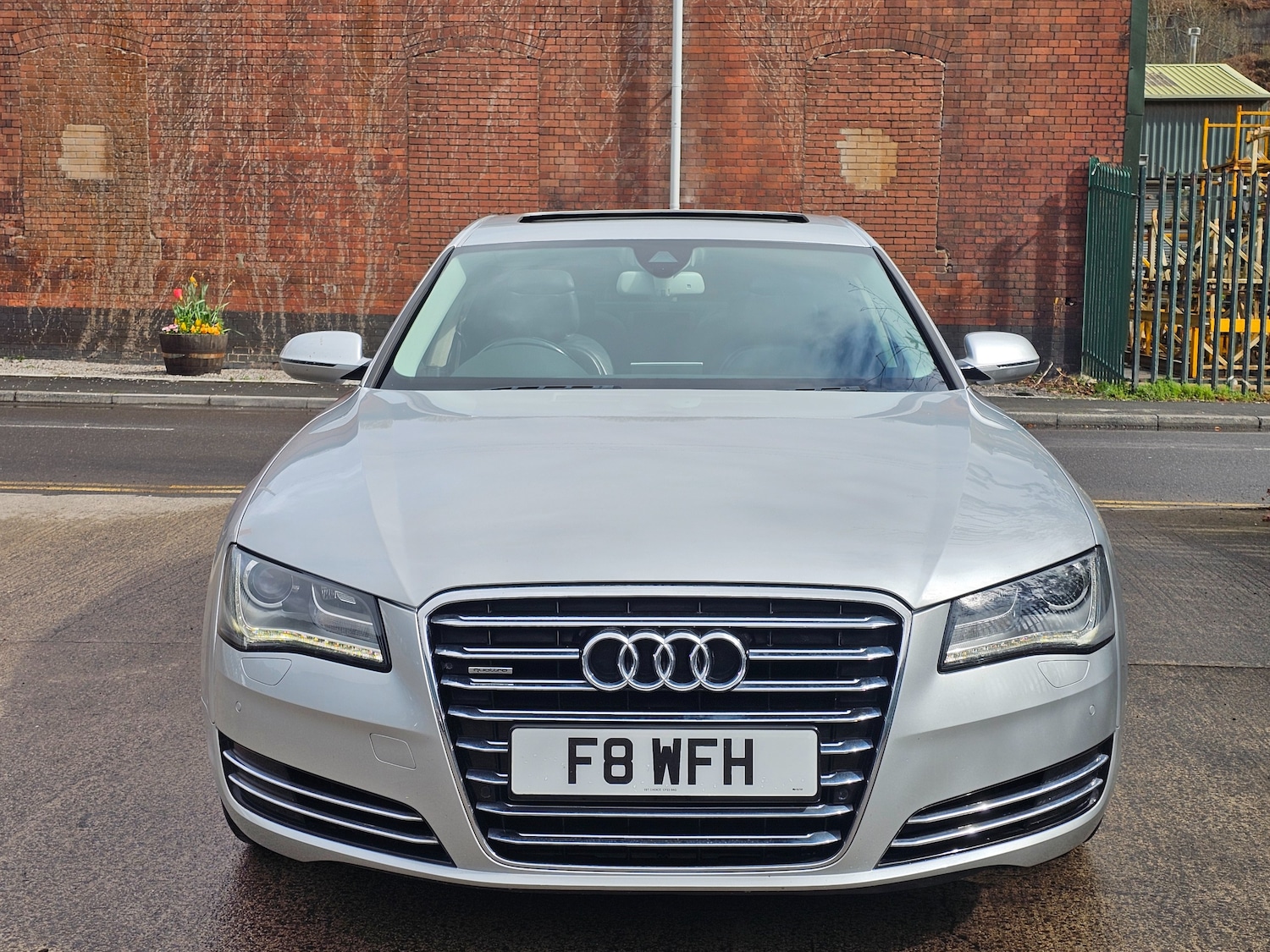 Used Audi A8 2011 for sale - 78132112: Photo 2