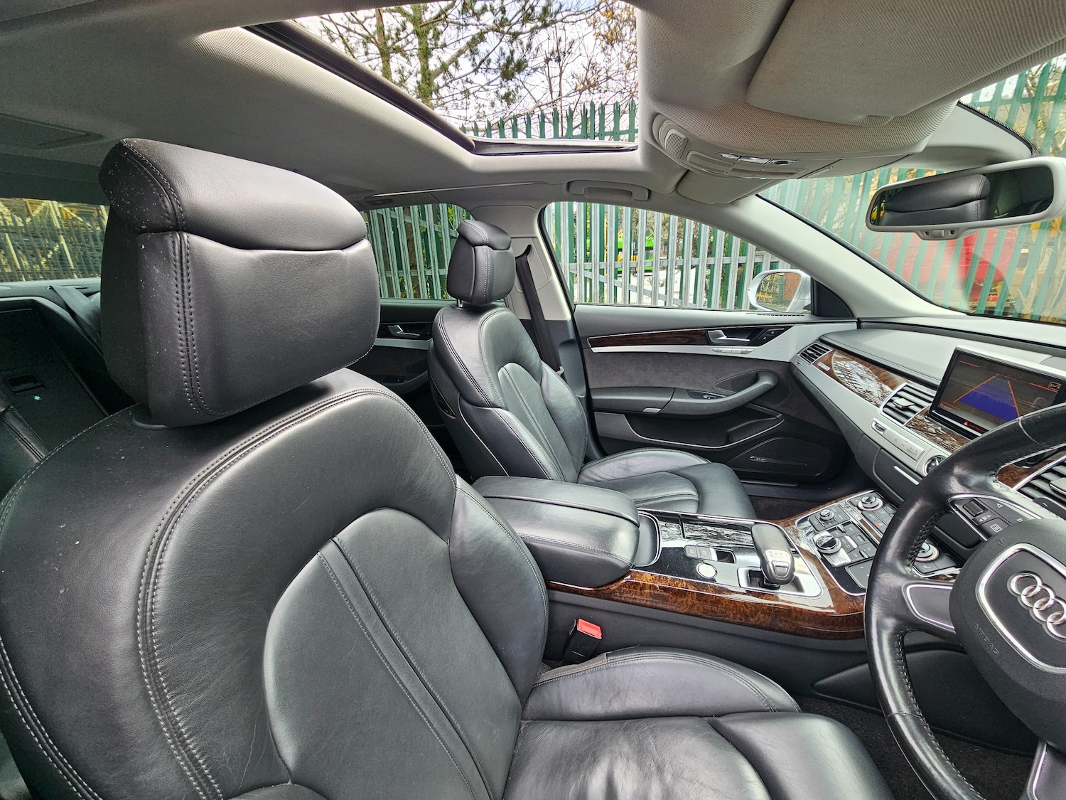 Used Audi A8 2011 for sale - 78132112: Photo 5