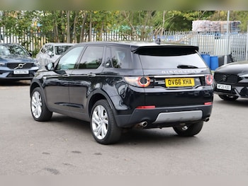 Used Land Rover Discovery Sport 2016 for sale - 76324531: Photo