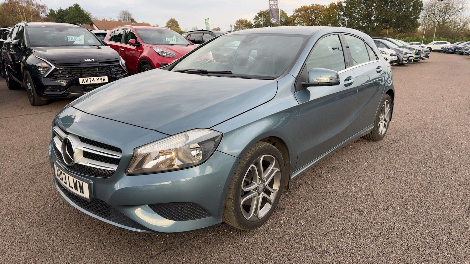 Used Mercedes-Benz A-Class 2013 for sale - 76557787: Photo 2