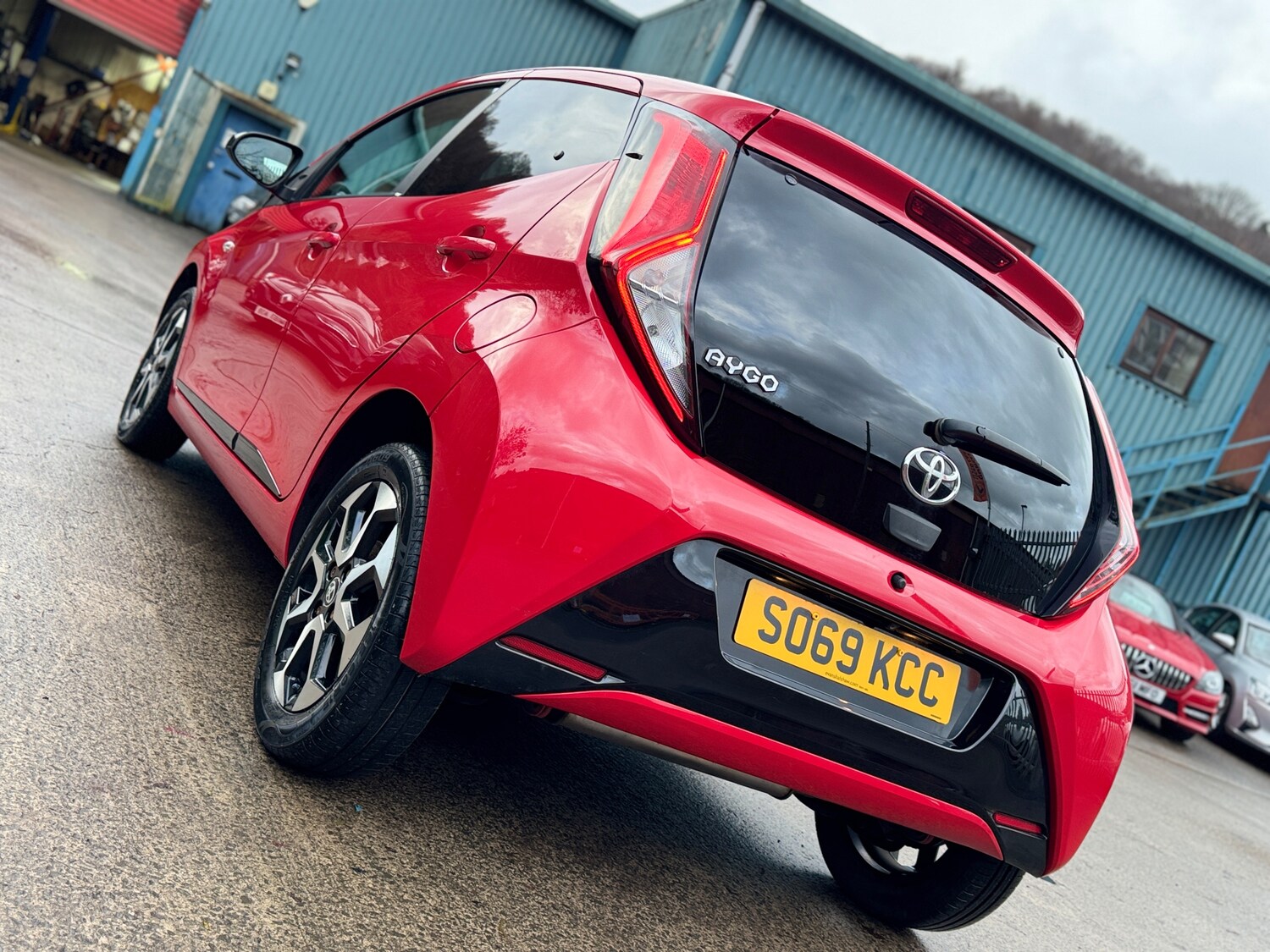 Used Toyota AYGO 2019 for sale - 77013964: Photo 10