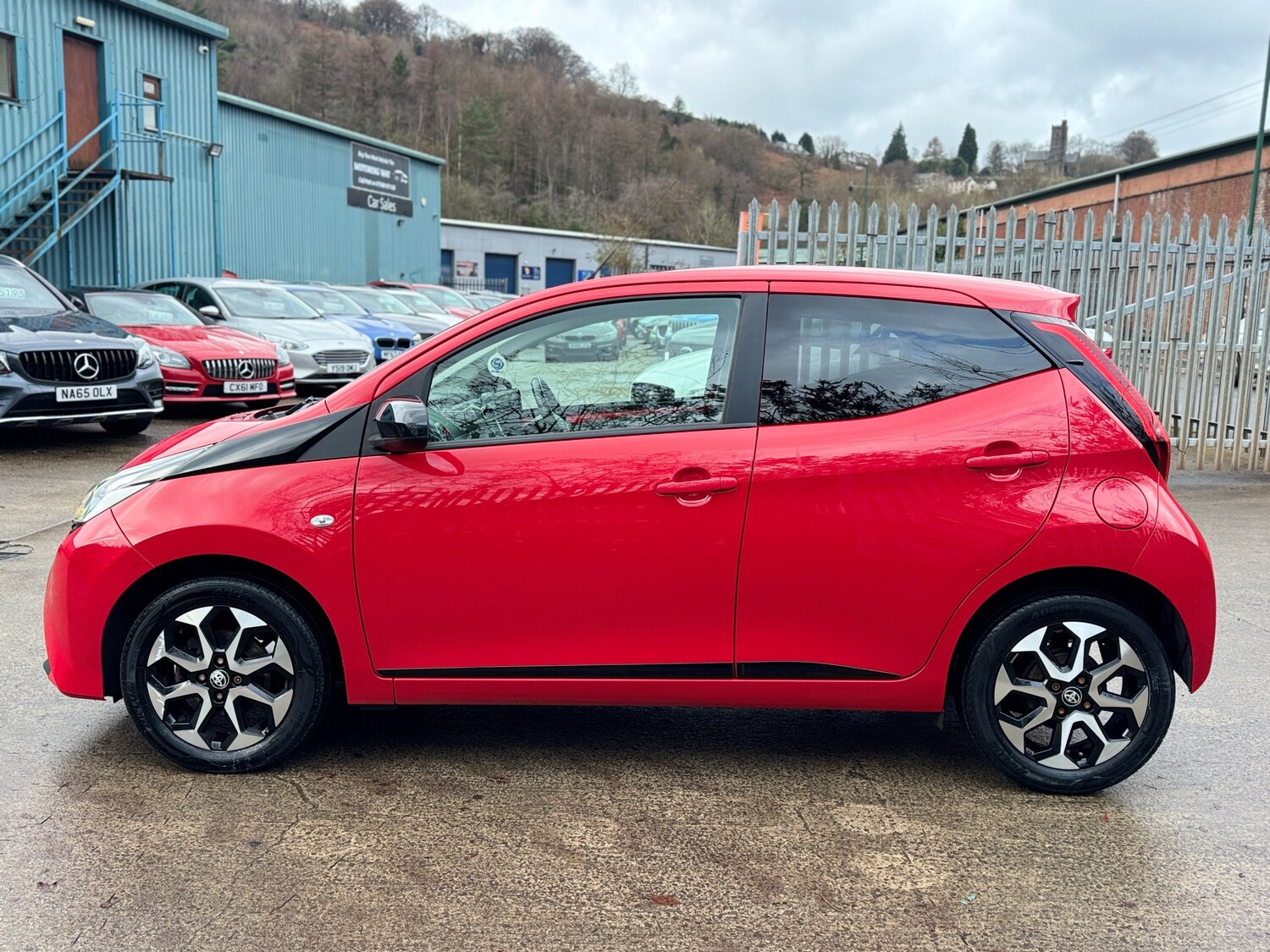 Used Toyota AYGO 2019 for sale - 77013964: Photo 8