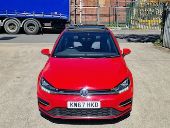 Used Volkswagen Golf 2017 for sale - 75118687: Photo