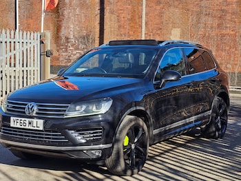 Used Volkswagen Touareg 2016 for sale - 77555424: Photo