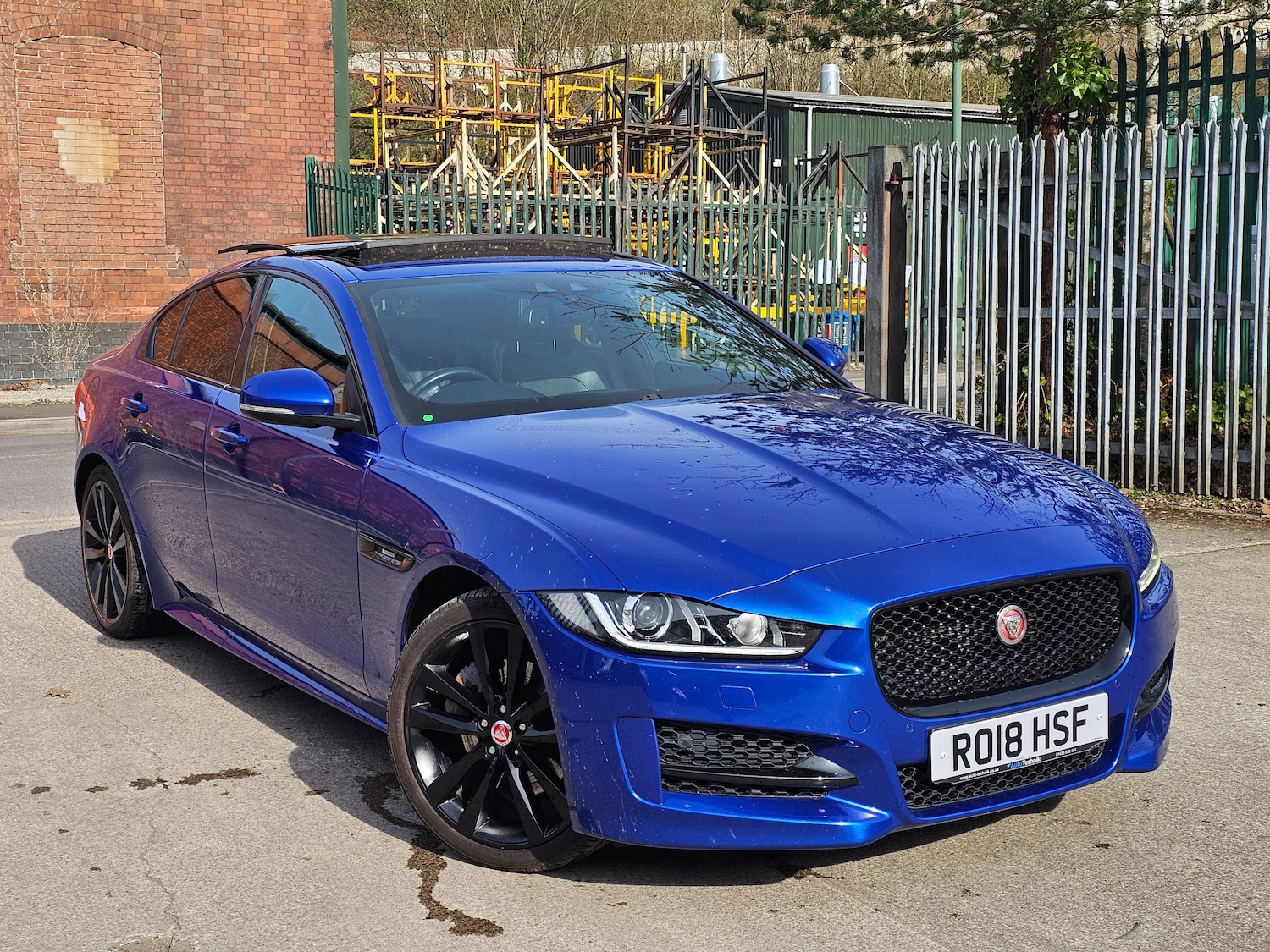 Used Jaguar XE 2018 for sale - 77966569: Photo 1