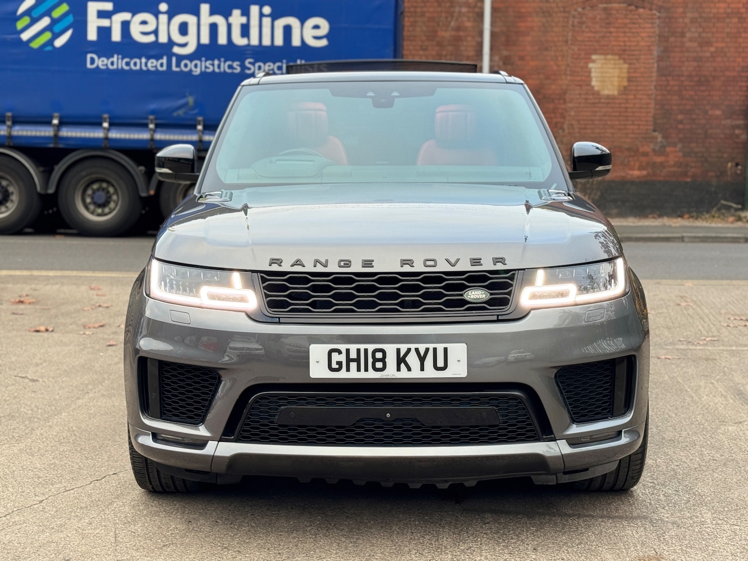 Used Land Rover Range Rover Sport 2018 for sale - 76040549: Photo 2