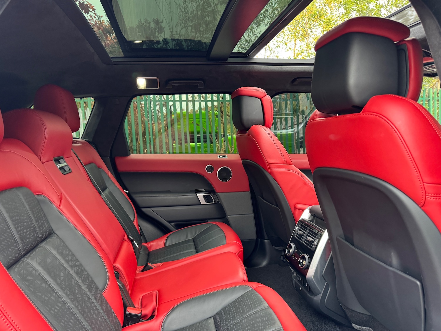 Used Land Rover Range Rover Sport 2018 for sale - 76040549: Photo 21
