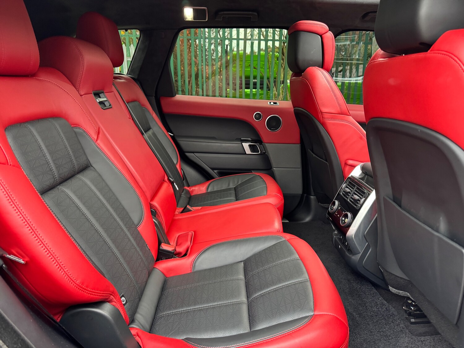 Used Land Rover Range Rover Sport 2018 for sale - 76040549: Photo 22