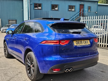 Used Jaguar F-Pace 2019 for sale - 78324996: Photo