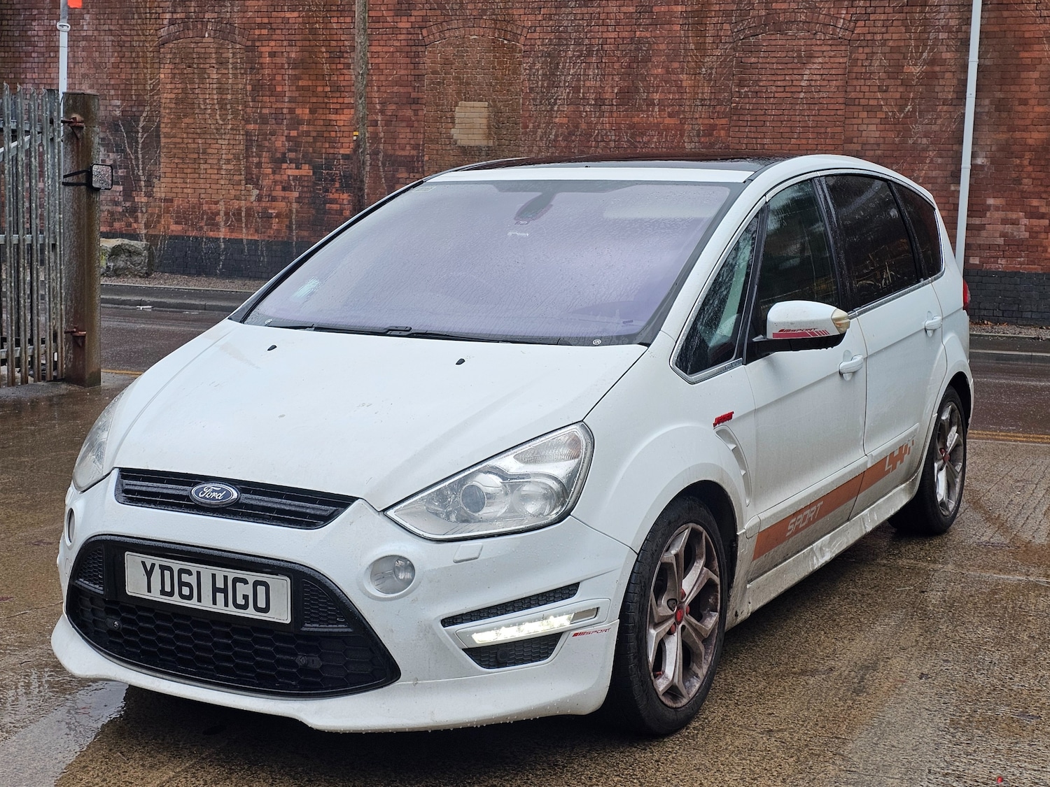 Used Ford S-Max 2012 for sale - 77382069: Photo 3