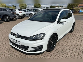 Used Volkswagen Golf 2017 for sale - 75823439: Photo