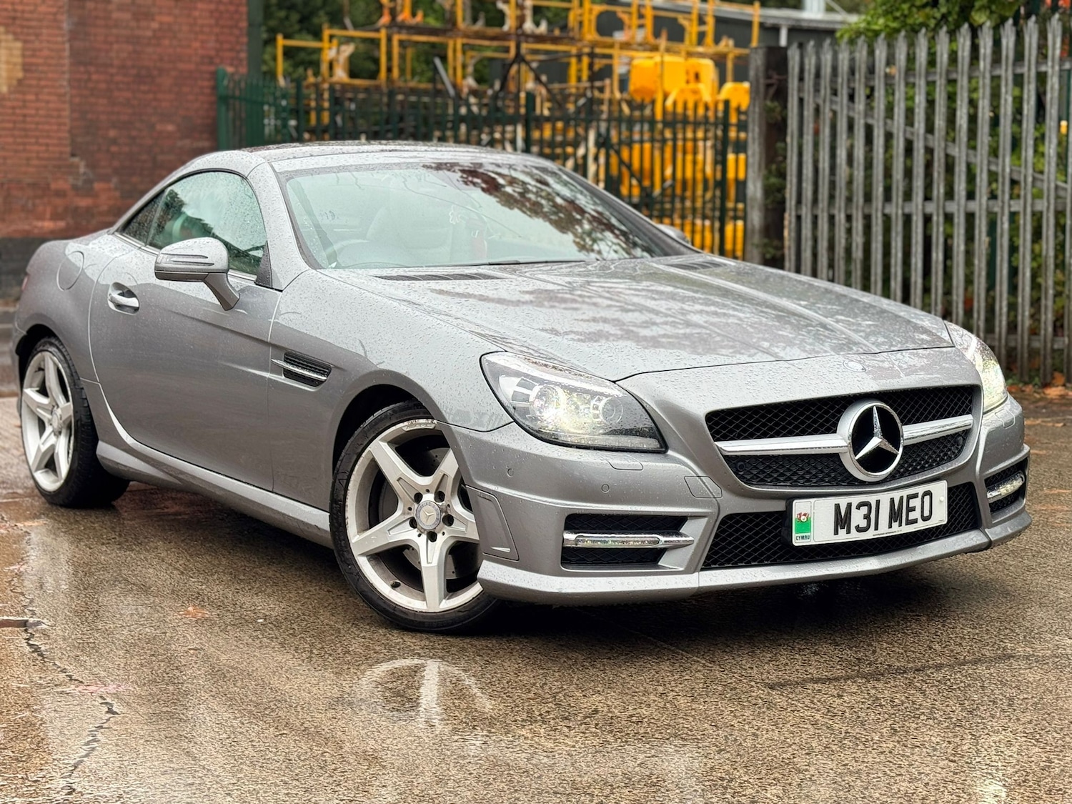Used Mercedes-Benz SLK 2013 for sale - 76165156: Photo 1