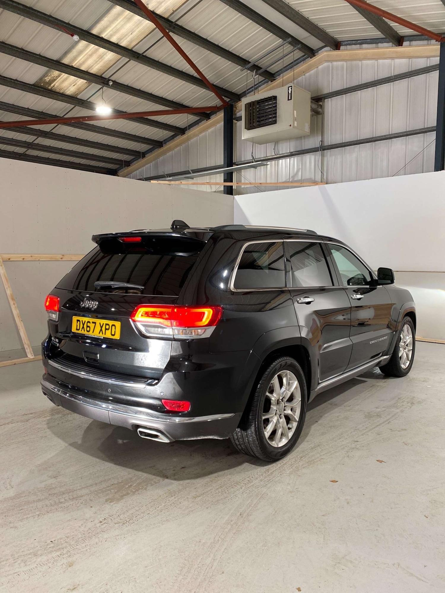 Used Jeep Grand Cherokee 2017 for sale - 77118122: Photo 4