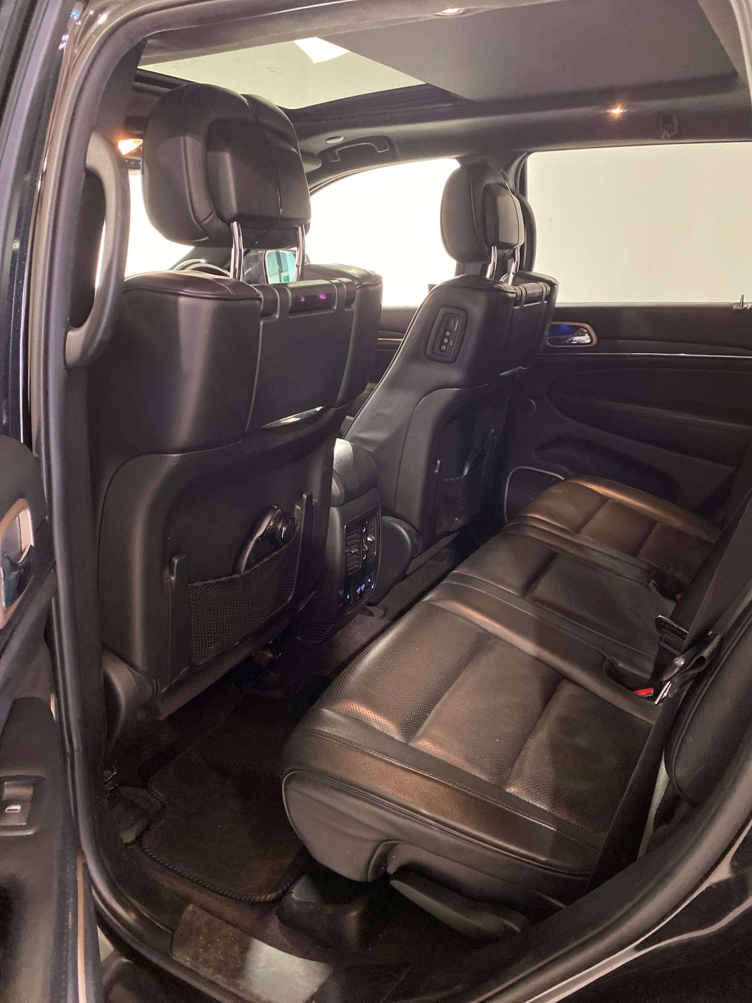 Used Jeep Grand Cherokee 2017 for sale - 77118122: Photo 7