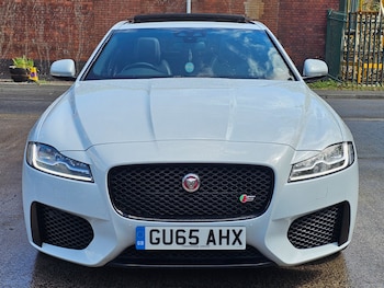 Used Jaguar XF 2015 for sale - 78566235: Photo