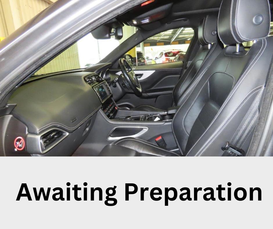 Used Jaguar F-Pace 2016 for sale - 77916243: Photo 2