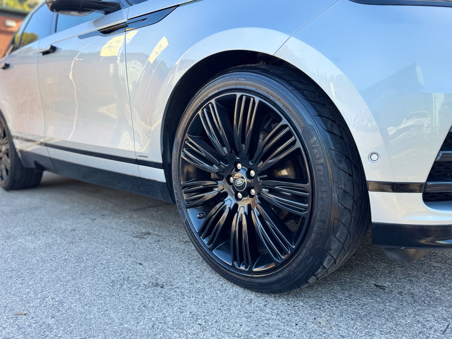 Used Land Rover Range Rover Velar 2019 for sale - 75912577: Photo 10