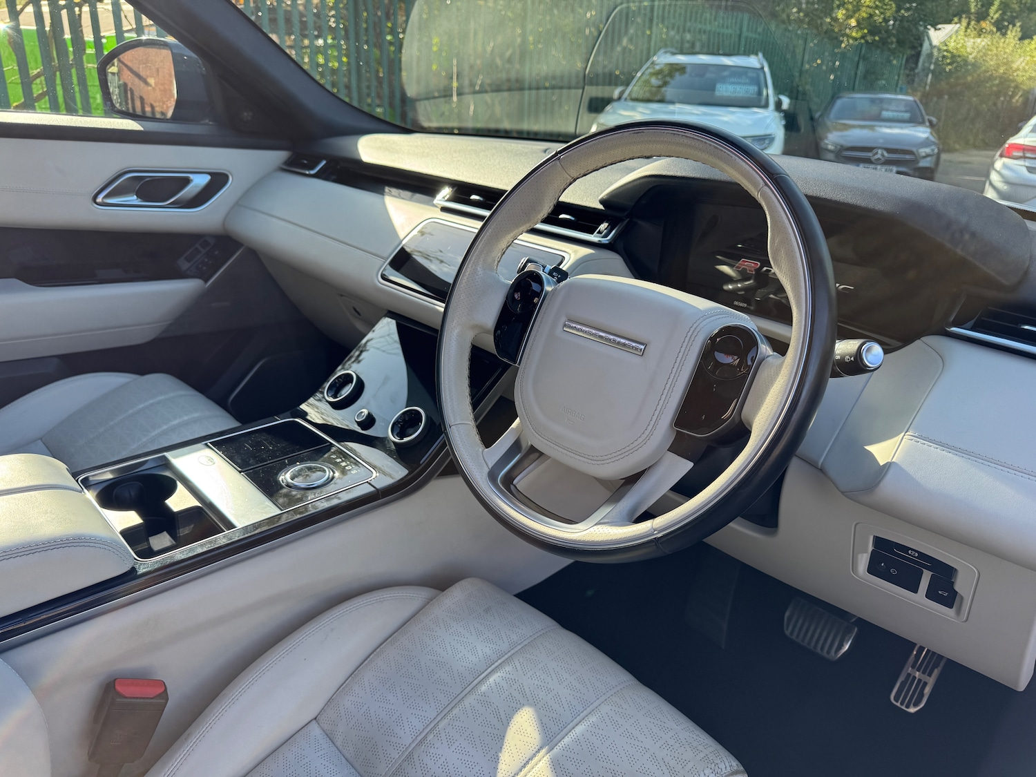 Used Land Rover Range Rover Velar 2019 for sale - 75912577: Photo 14