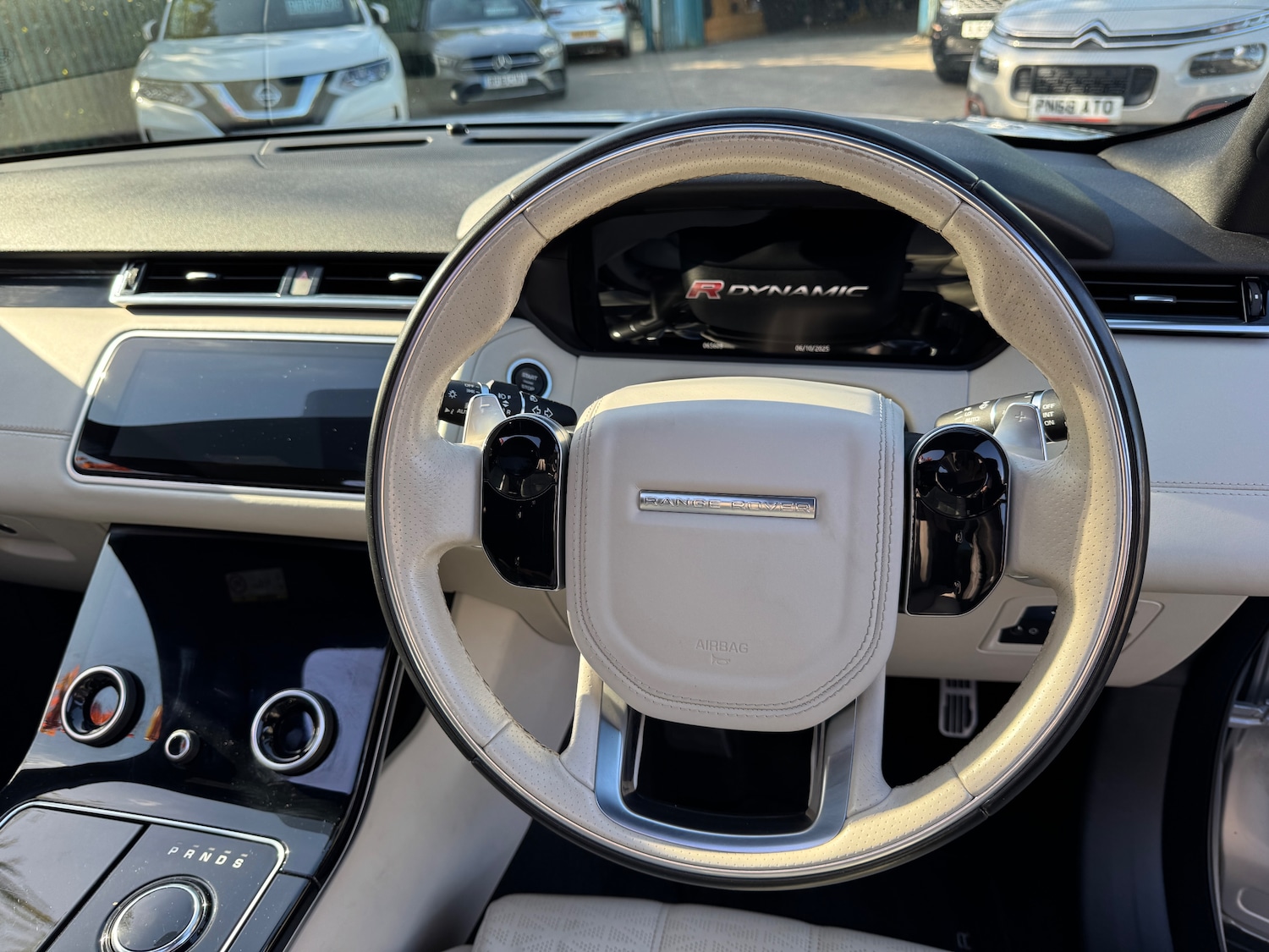 Used Land Rover Range Rover Velar 2019 for sale - 75912577: Photo 15