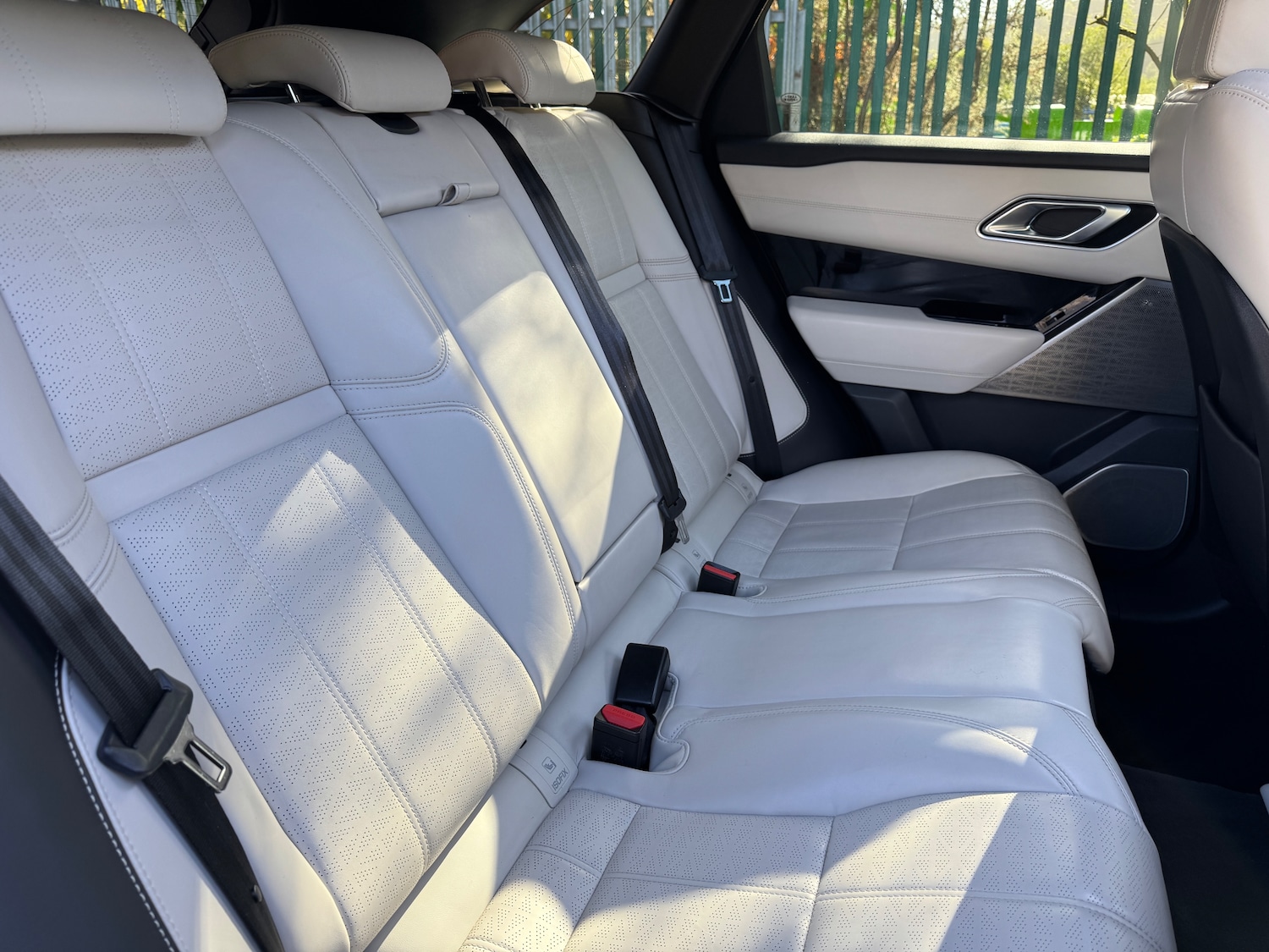 Used Land Rover Range Rover Velar 2019 for sale - 75912577: Photo 19