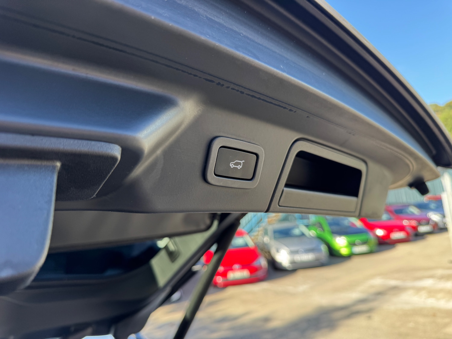 Used Land Rover Range Rover Velar 2019 for sale - 75912577: Photo 23