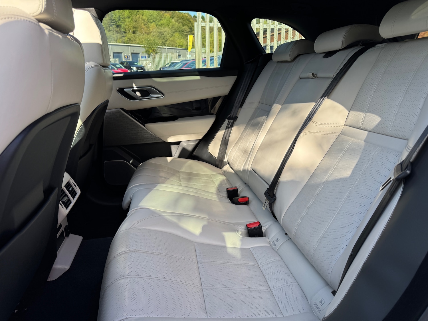 Used Land Rover Range Rover Velar 2019 for sale - 75912577: Photo 25