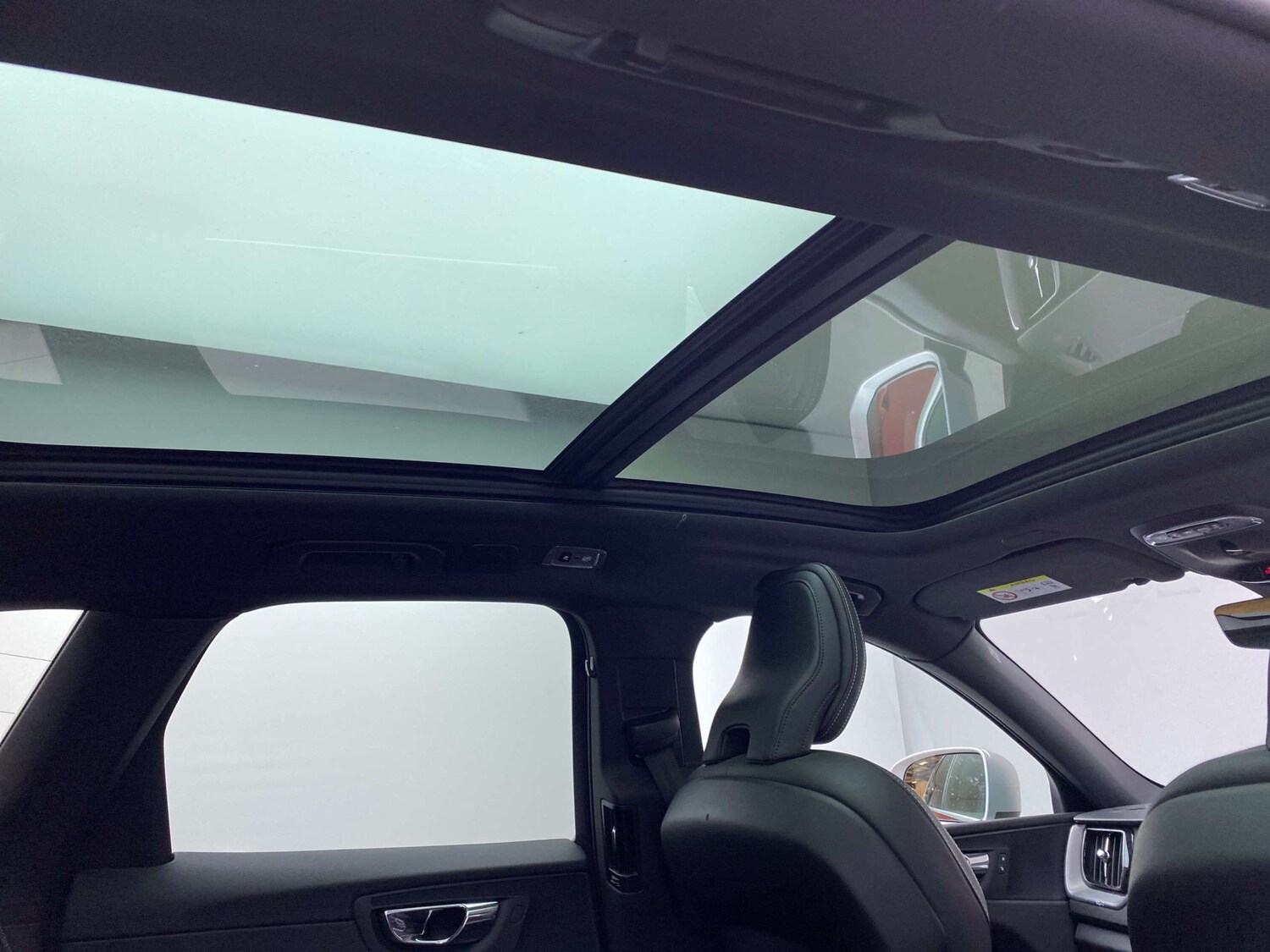 Used Volvo XC60 2018 for sale - 77593249: Photo 7