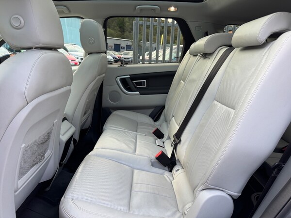 Used Land Rover Discovery Sport 2018 for sale - 76219720: Photo 28