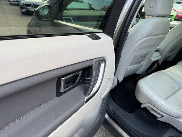 Used Land Rover Discovery Sport 2018 for sale - 76219720: Photo 30