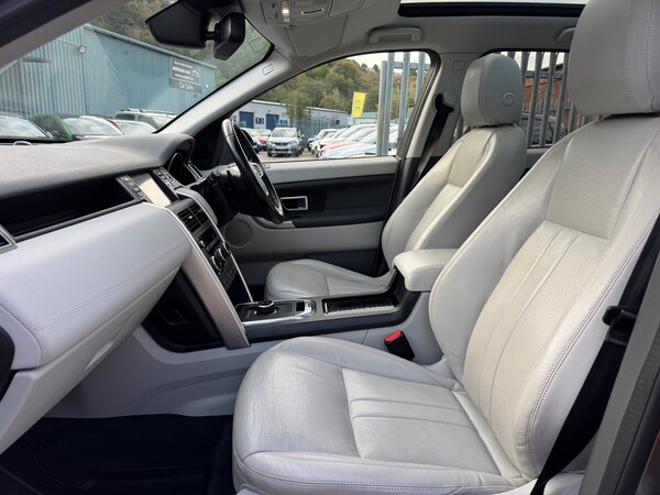 Used Land Rover Discovery Sport 2018 for sale - 76219720: Photo 32