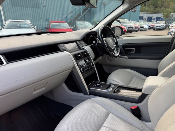 Used Land Rover Discovery Sport 2018 for sale - 76219720: Photo 33