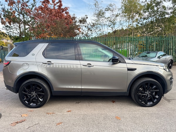 Used Land Rover Discovery Sport 2018 for sale - 76219720: Photo 4