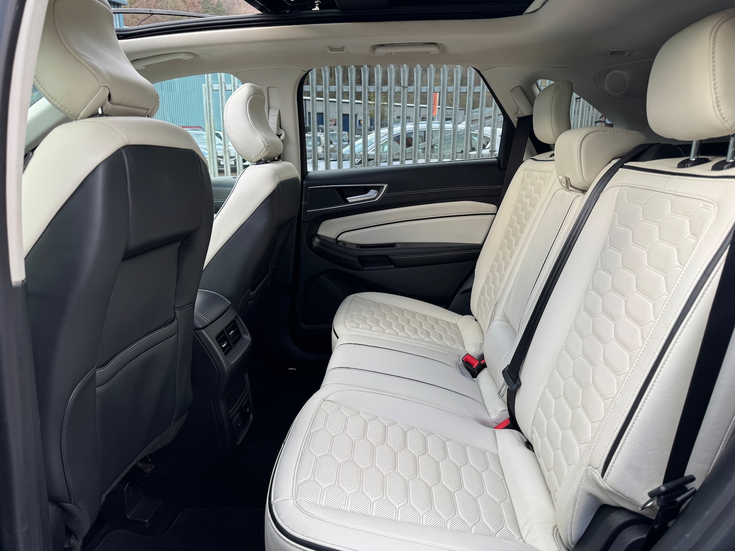 Used Ford Edge 2018 for sale - 76653842: Photo 22