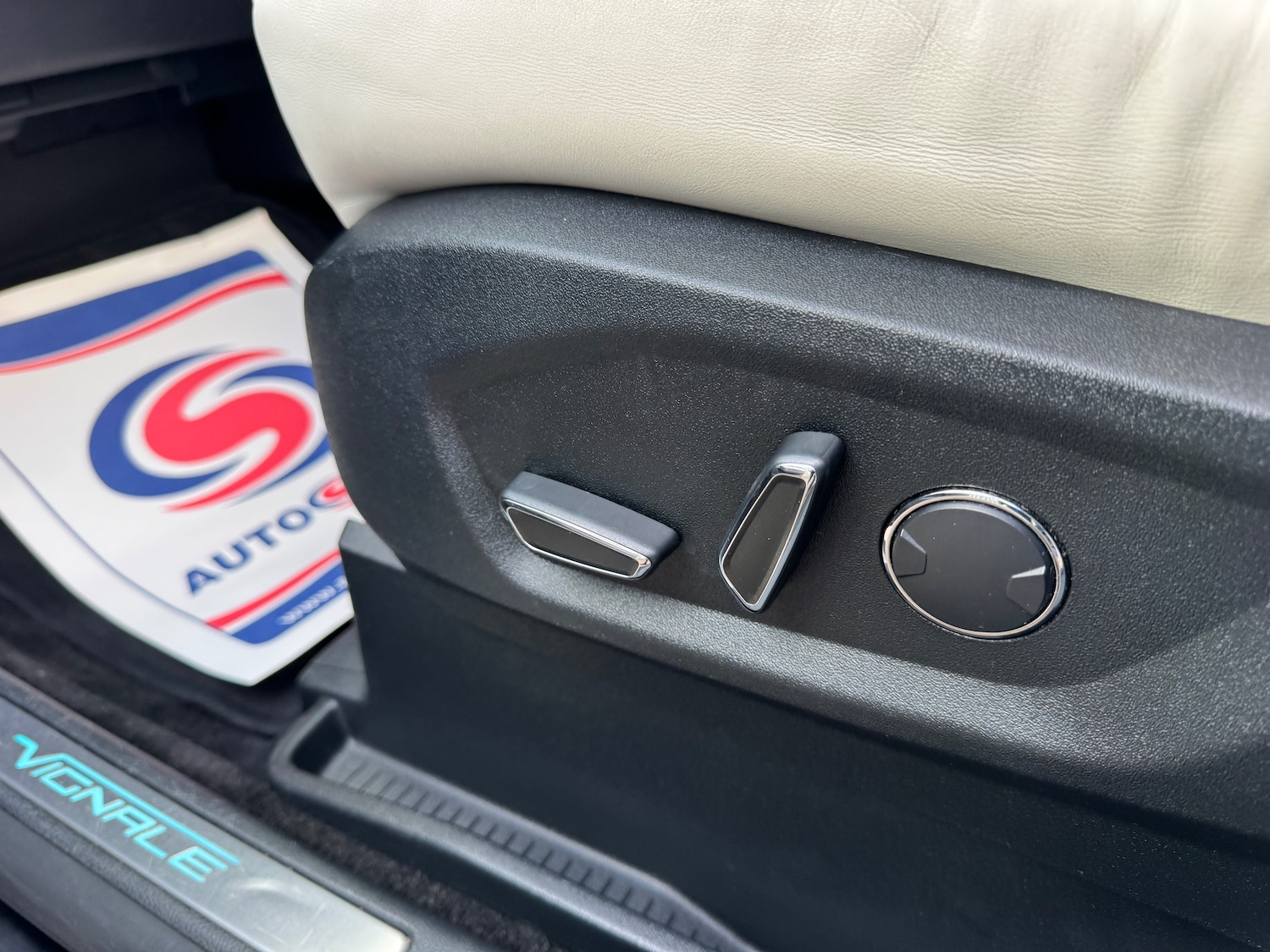 Used Ford Edge 2018 for sale - 76653842: Photo 30