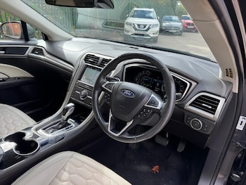 Used Ford Mondeo 2017 for sale - 76171057: Photo 4