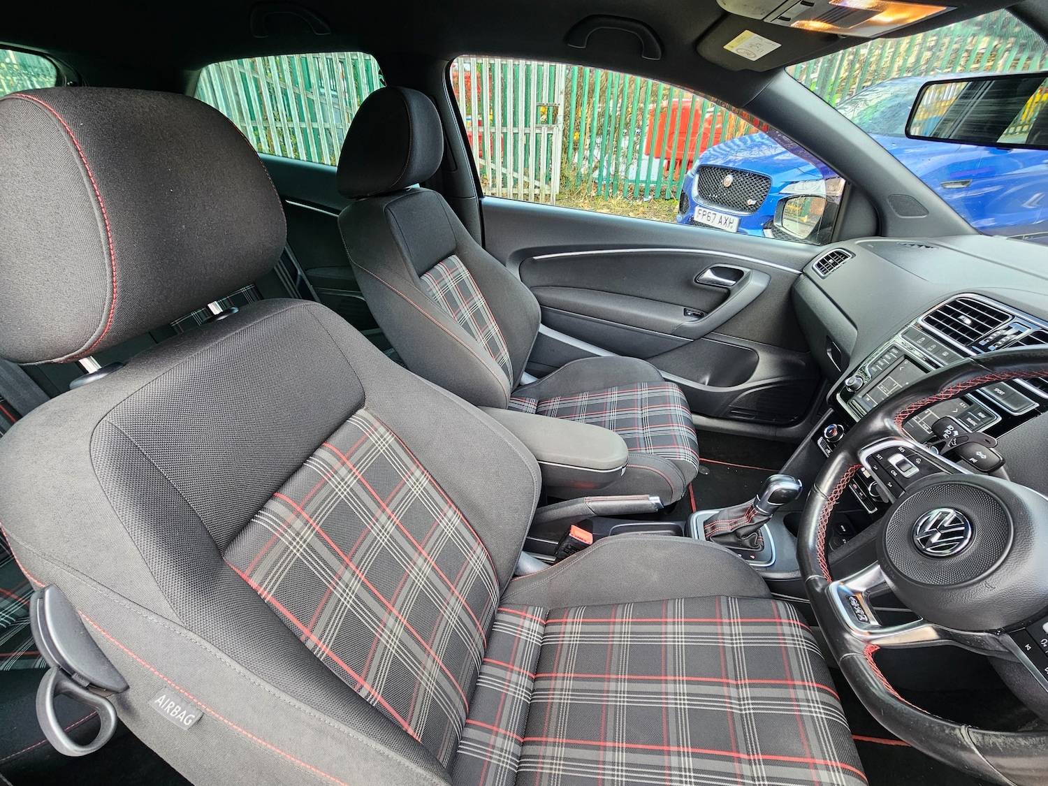 Used Volkswagen Polo 2017 for sale - 77878639: Photo 6