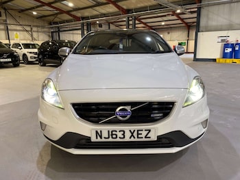 Used Volvo V40 2013 for sale - 77118118: Photo