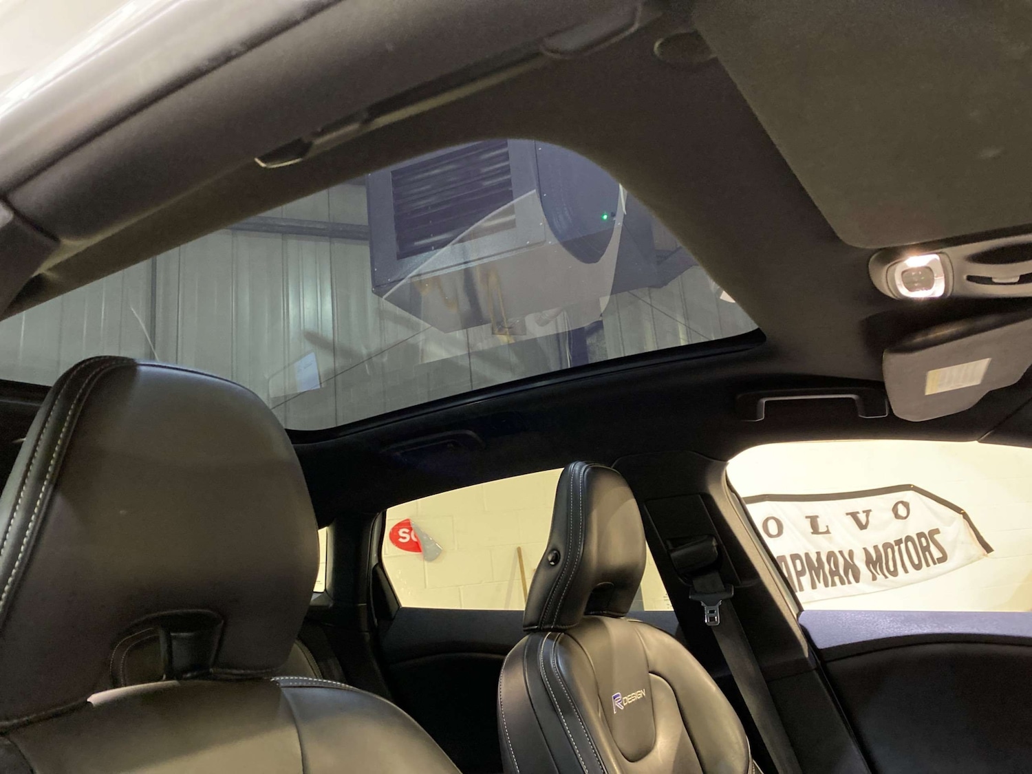 Used Volvo V40 2013 for sale - 77118118: Photo 8