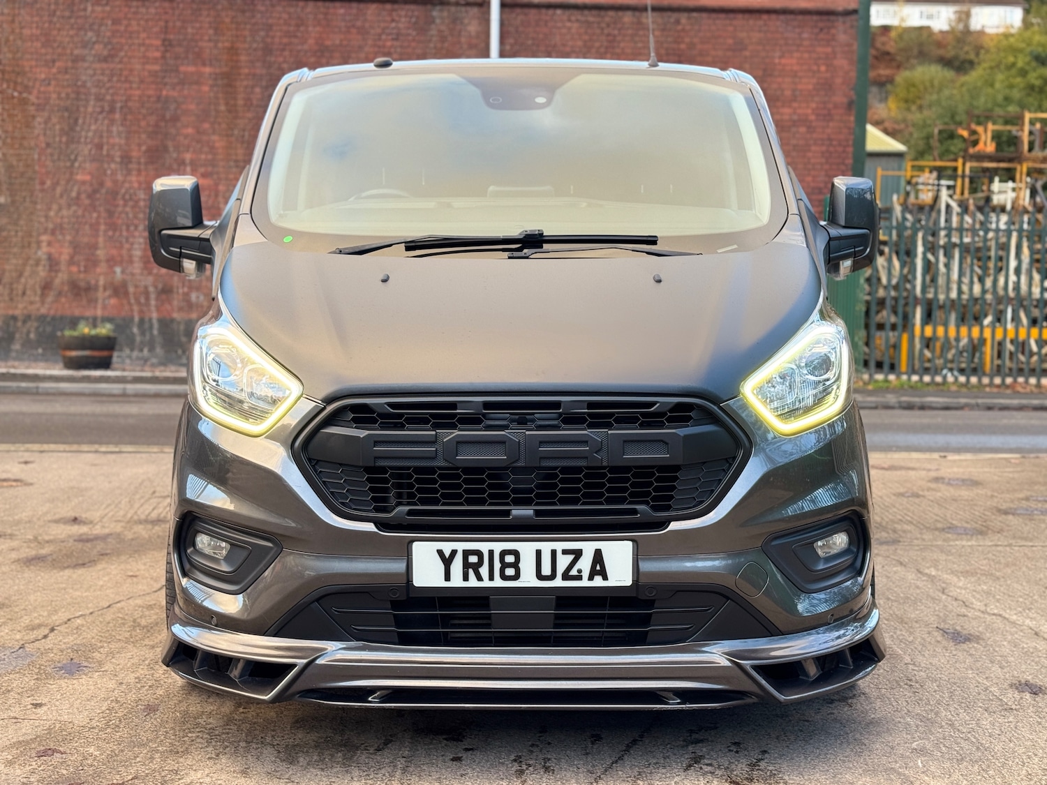 Used Ford Transit Custom 2018 for sale - 76362287: Photo 2
