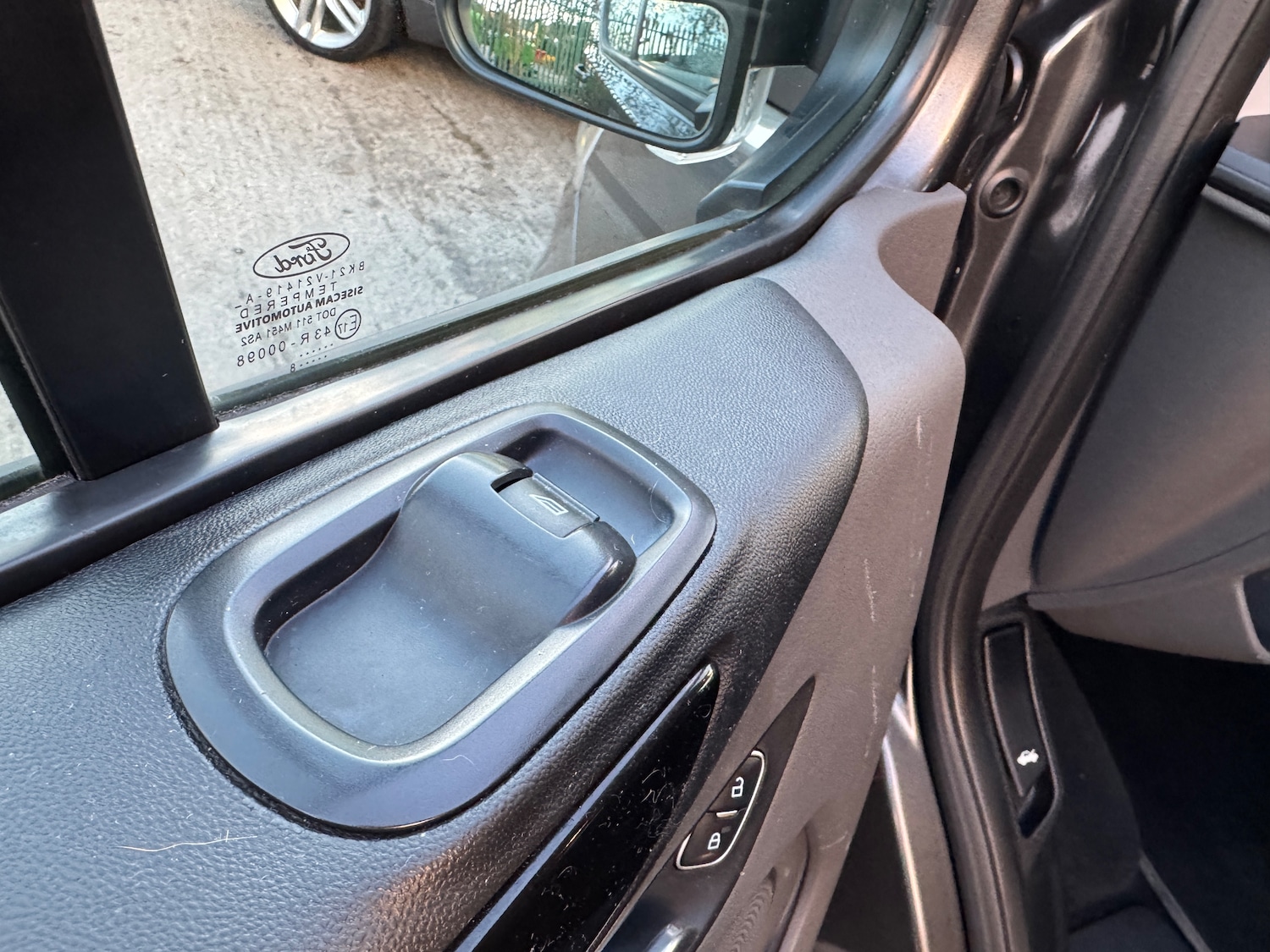 Used Ford Transit Custom 2018 for sale - 76362287: Photo 28