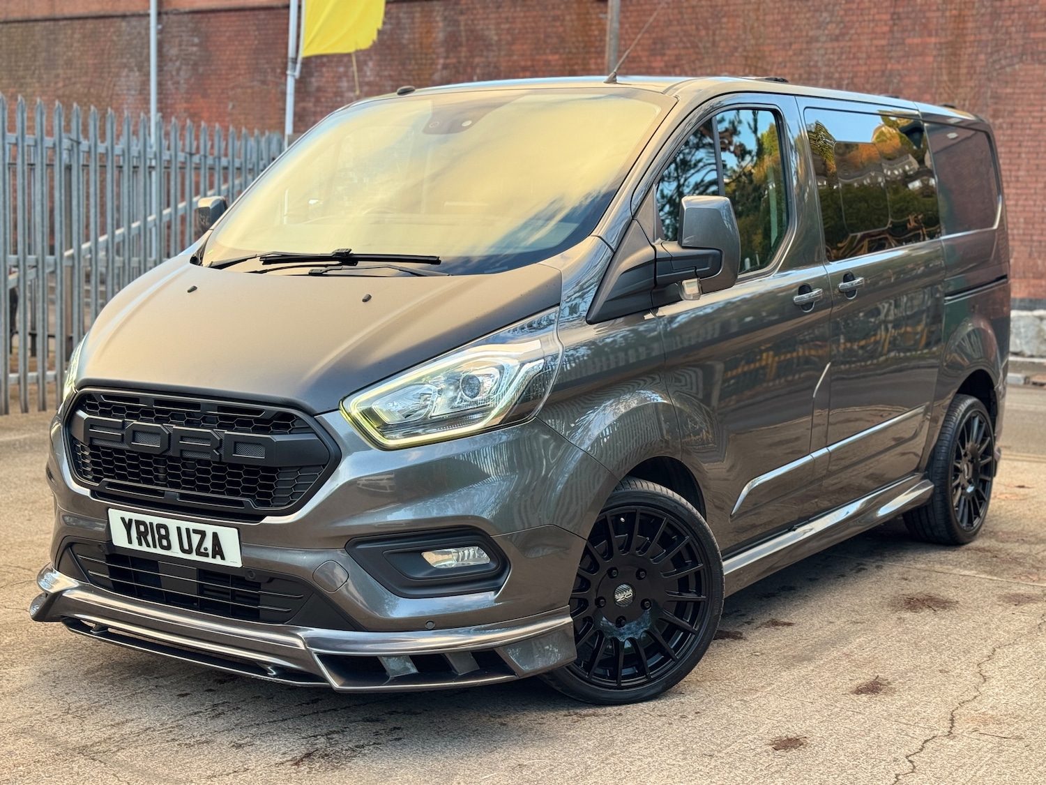 Used Ford Transit Custom 2018 for sale - 76362287: Photo 3