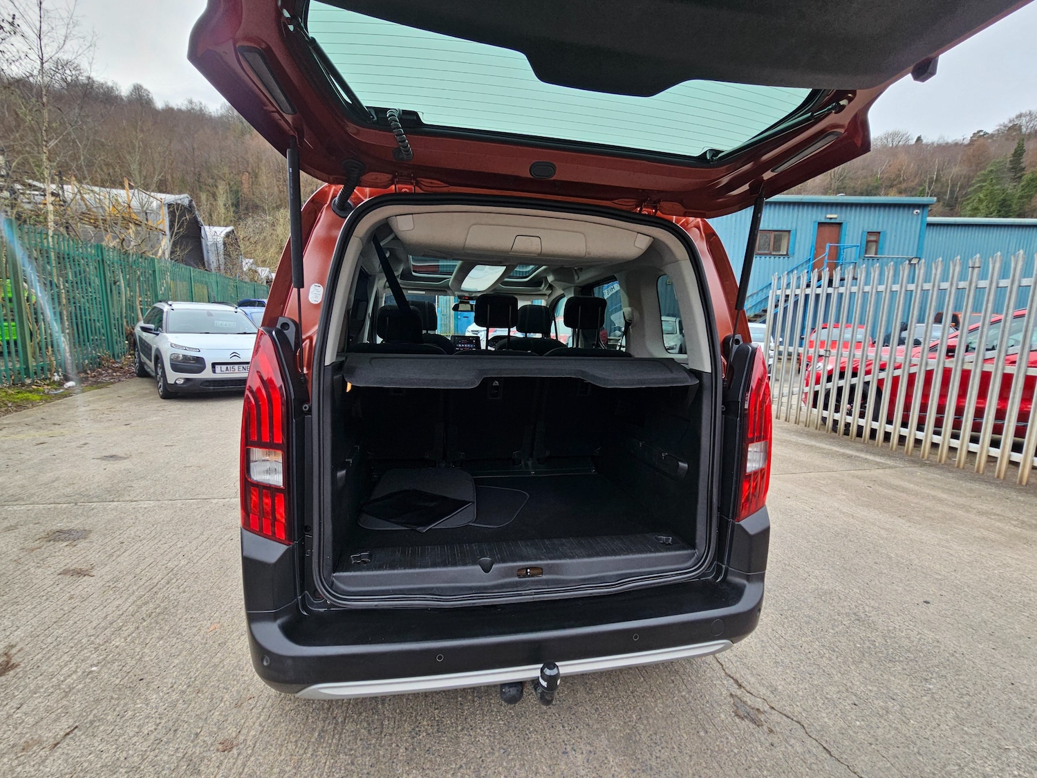 Used Peugeot Rifter 2019 for sale - 77364094: Photo 10