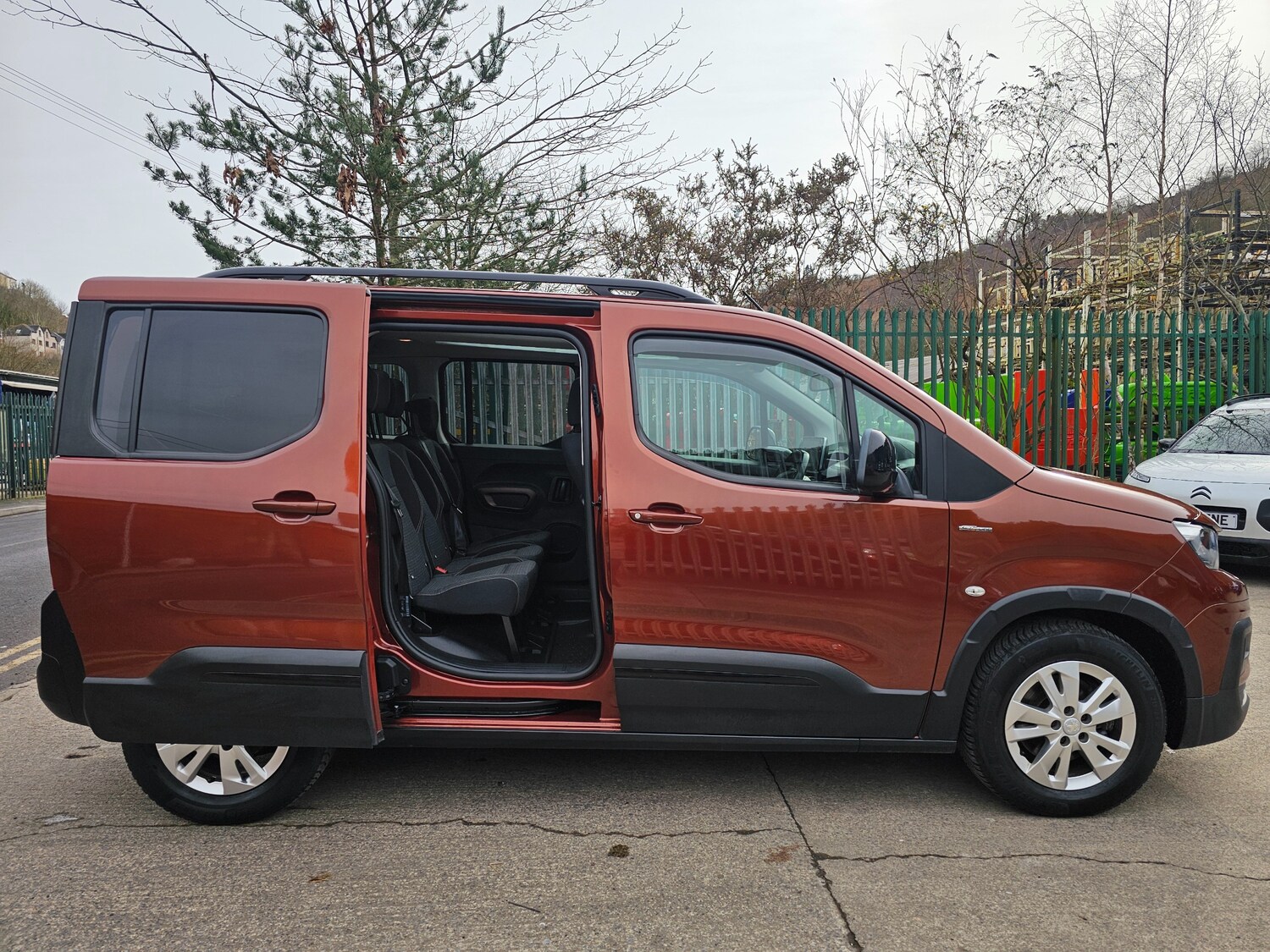 Used Peugeot Rifter 2019 for sale - 77364094: Photo 14