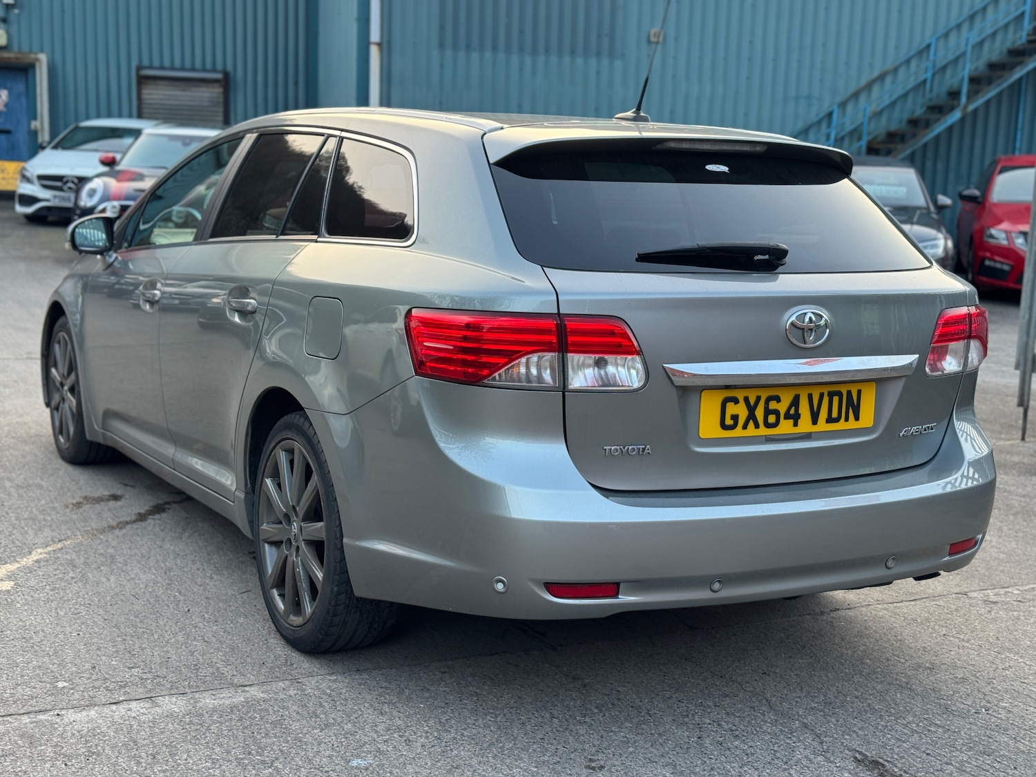 Used Toyota Avensis 2014 for sale - 77747396: Photo 4