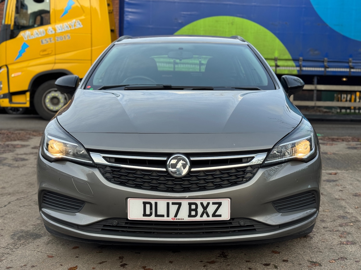 Used Vauxhall Astra 2017 for sale - 76569293: Photo 2