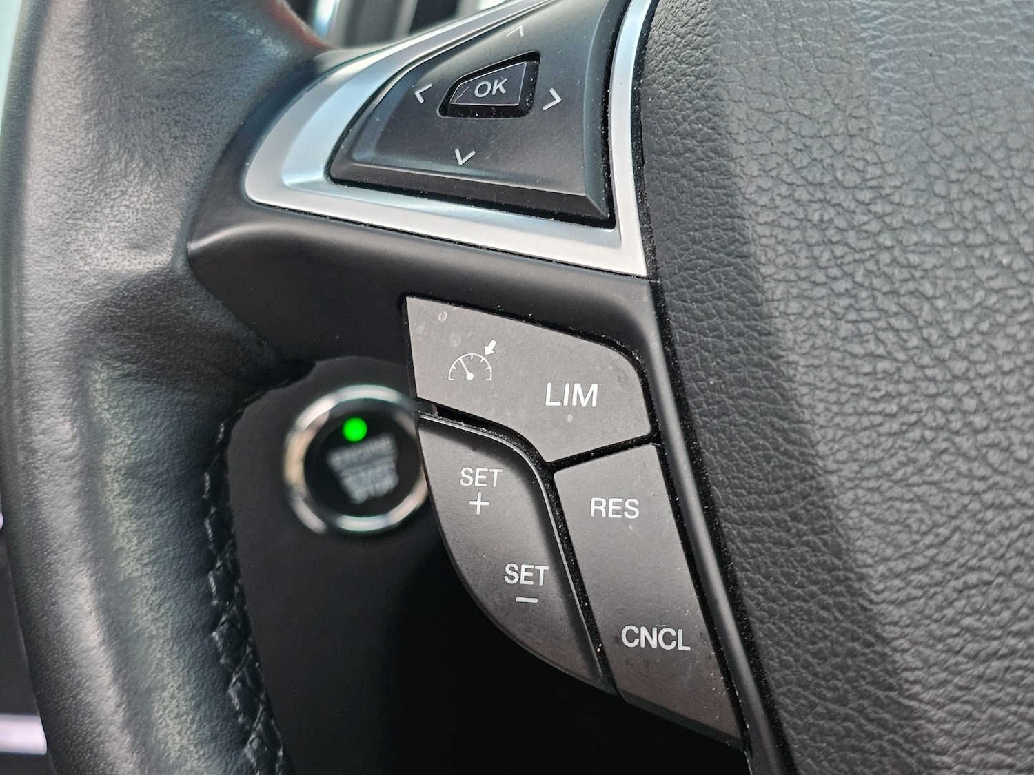 Used Ford Edge 2017 for sale - 77323988: Photo 24