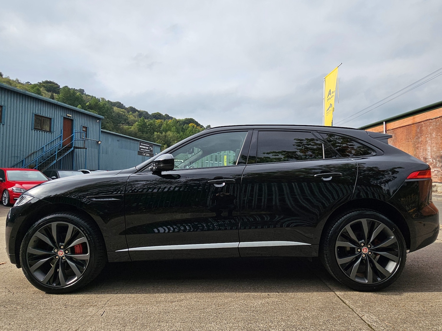 Used Jaguar F-Pace 2016 for sale - 75908572: Photo 10