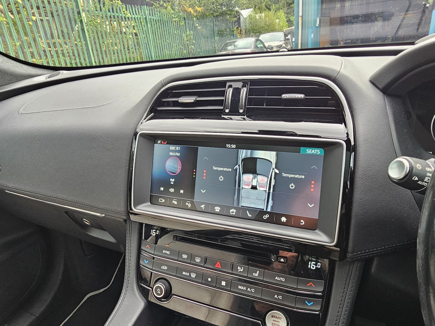 Used Jaguar F-Pace 2016 for sale - 75908572: Photo 24